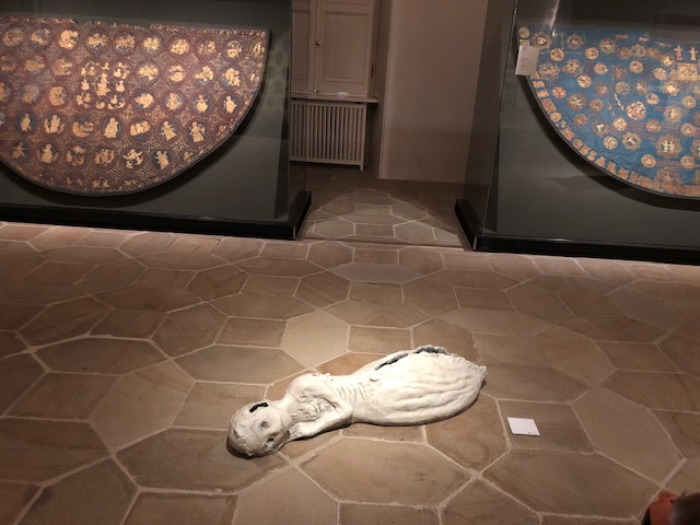 der-funke-gottes-bamberg-female-gaze.blog-leiko-ikemura-memento-mori