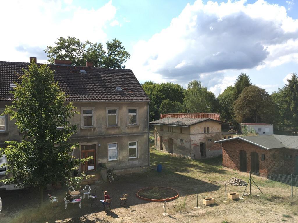 c6c0f798-2d47-4bb2-a3eb-f8b6240d25b5